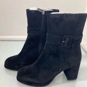 Jones New York Suede Black Heeled Boots